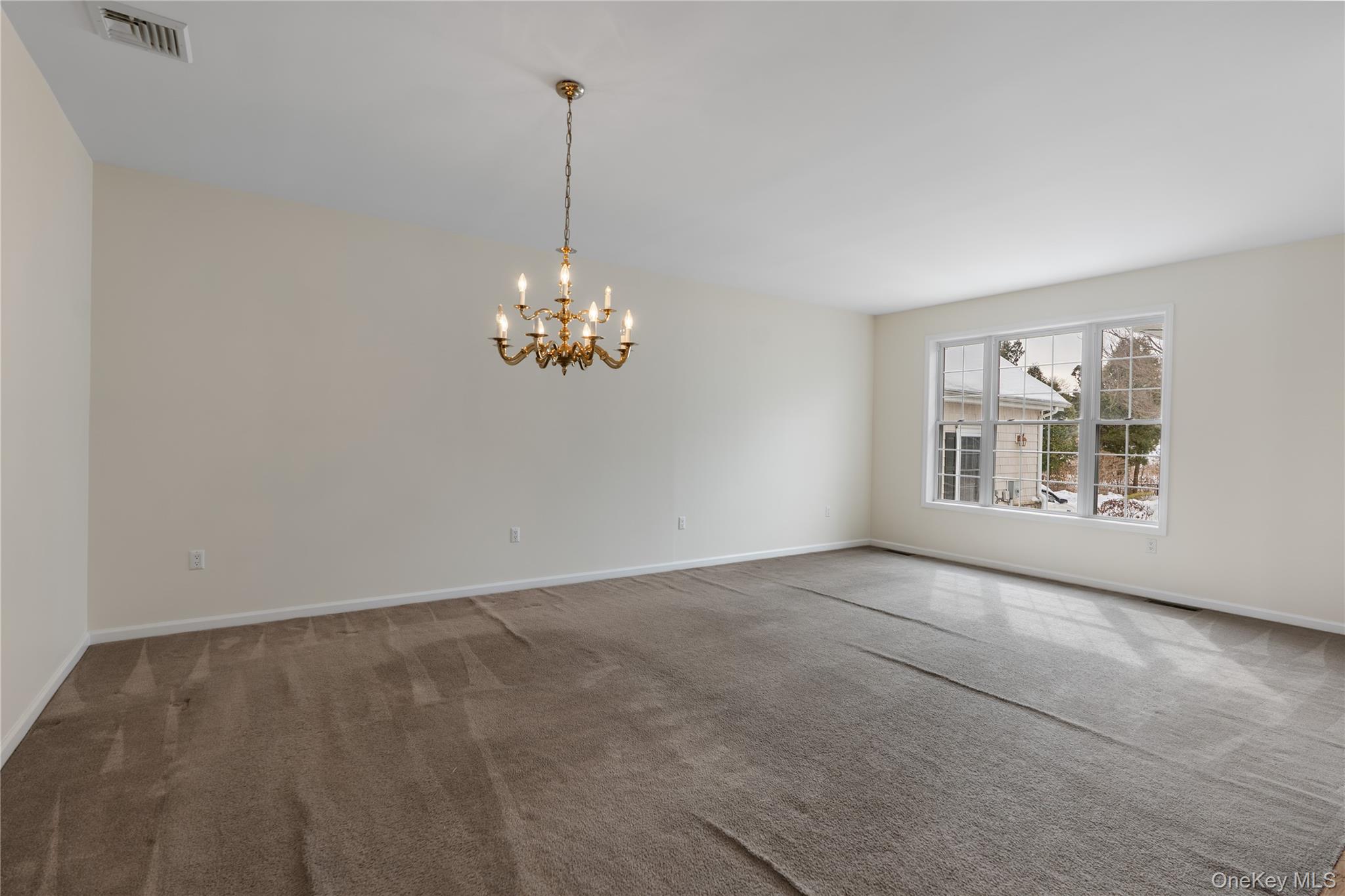 #4 photo, 6 Turnberry Court, Monroe , NY 10950