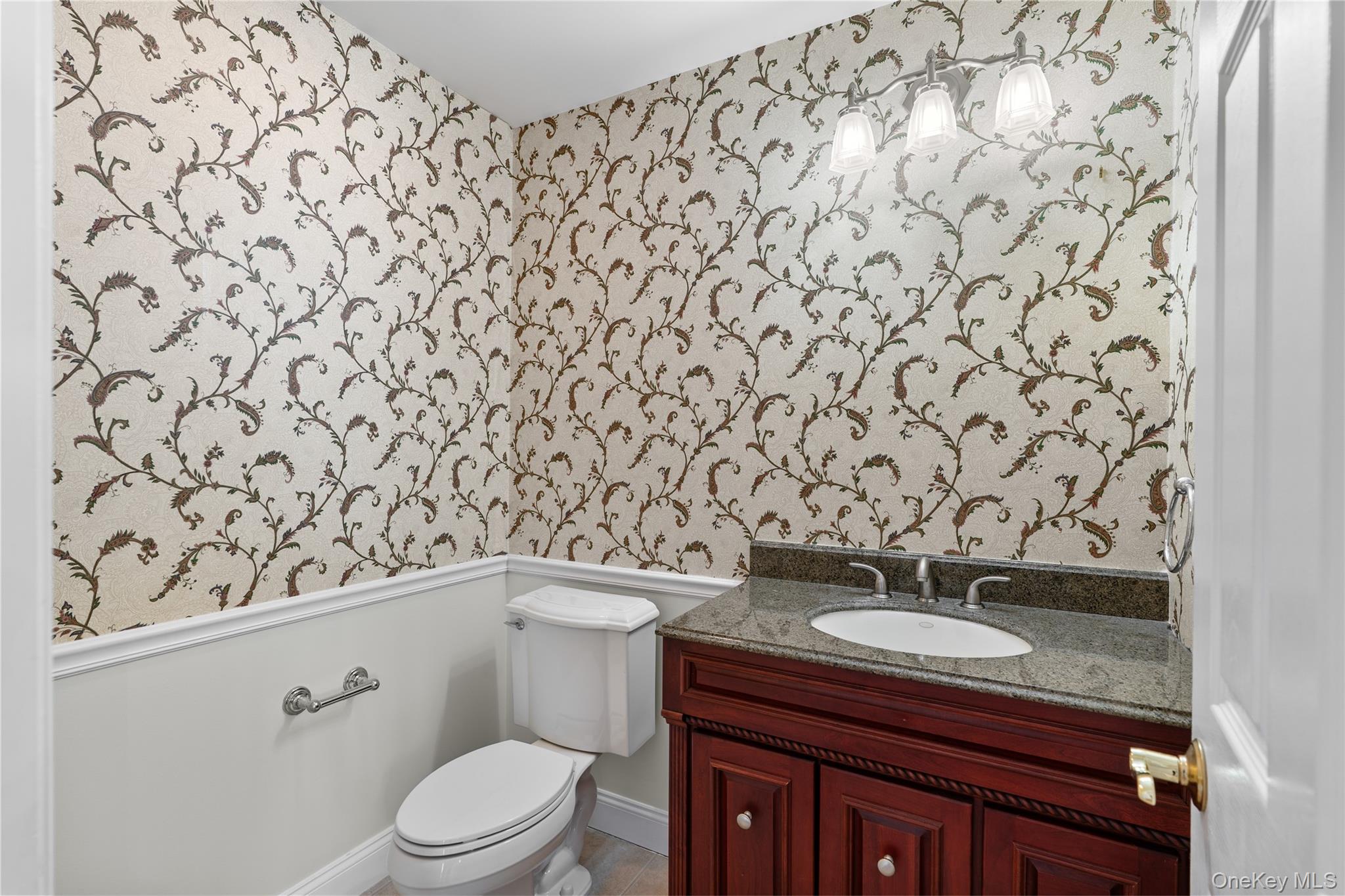 #7 photo, 6 Turnberry Court, Monroe , NY 10950