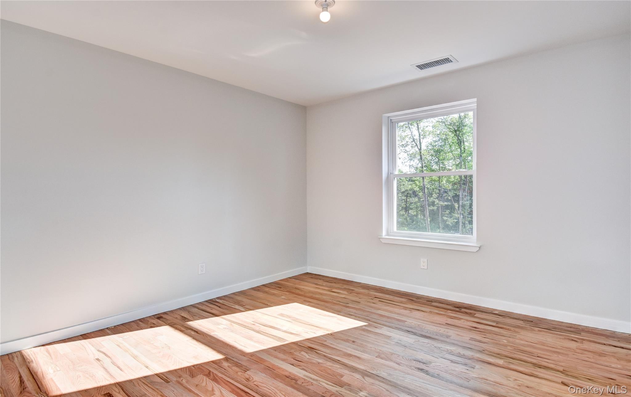 #13 photo, 9 Black Gum Court, Newburgh , NY 12550