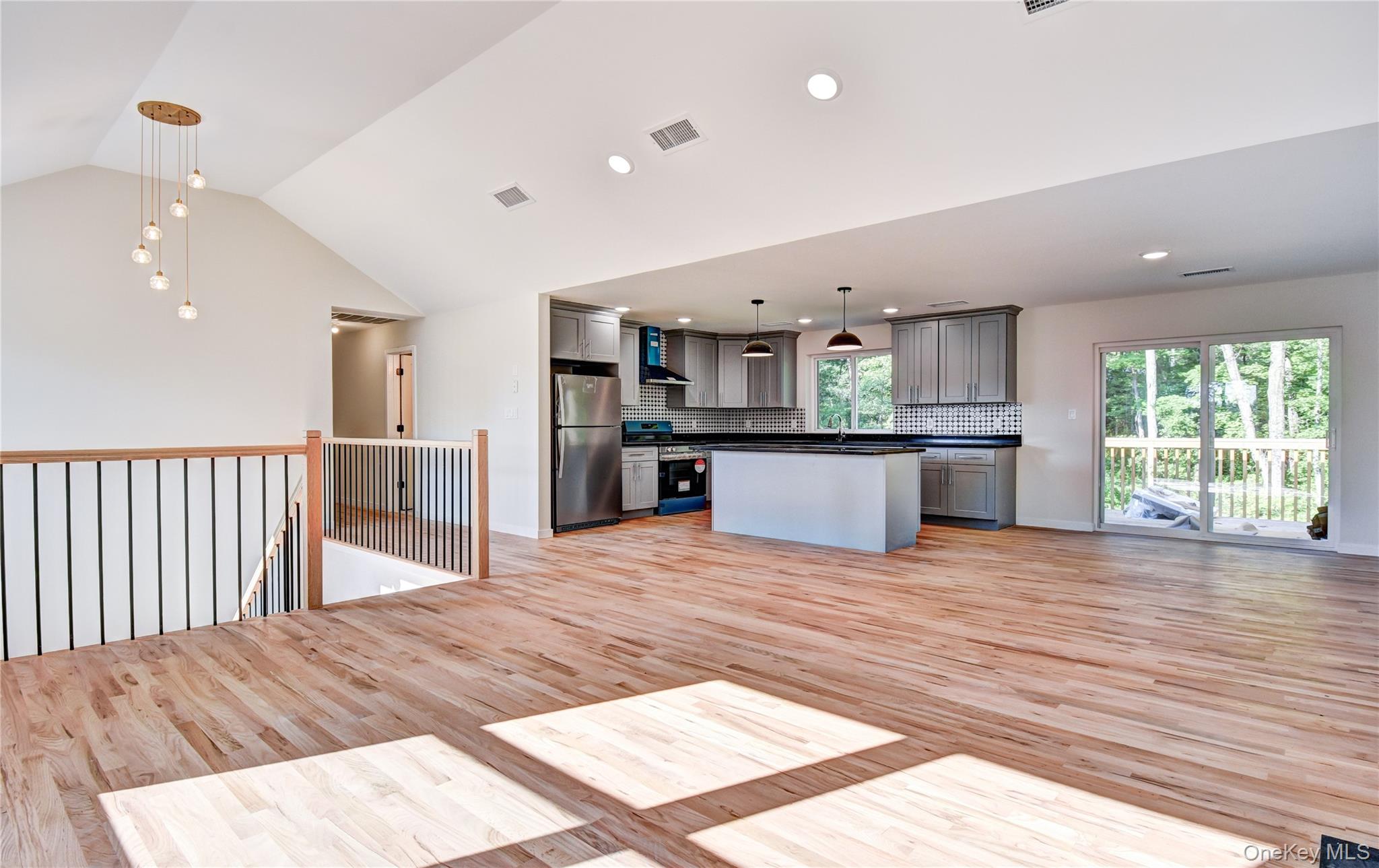 #4 photo, 9 Black Gum Court, Newburgh , NY 12550