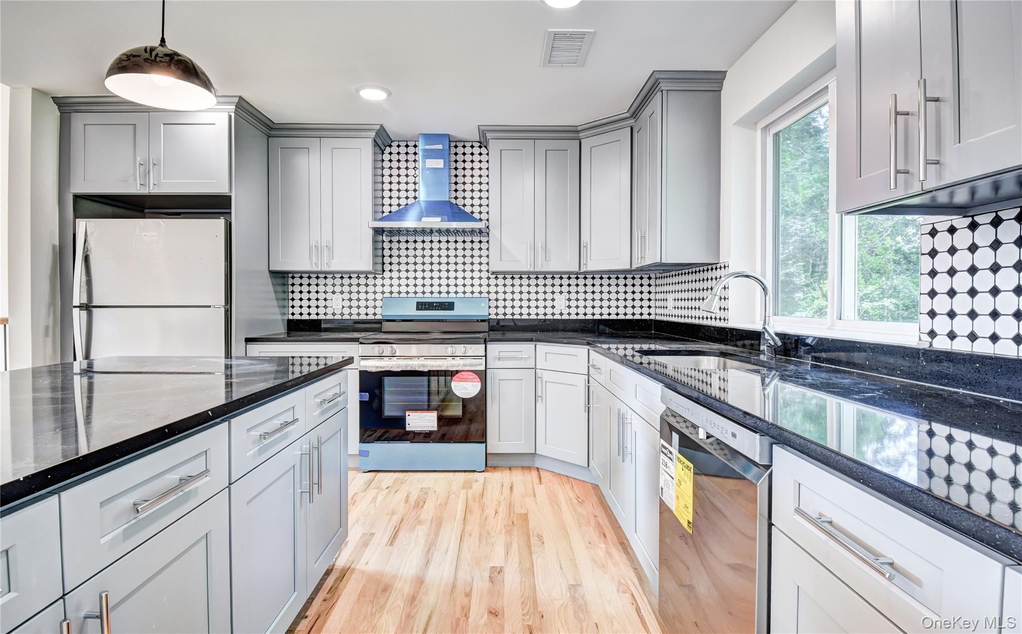 #9 photo, 9 Black Gum Court, Newburgh , NY 12550