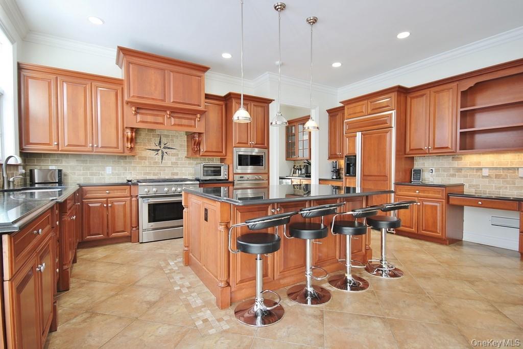 #8 photo, 47 Kayla Lane, Mahopac , NY 10541