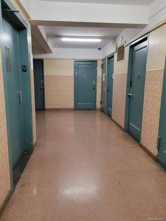 #12 photo, 1503 Metropolitan Avenue, Бронкс ‖ Bronx , NY 10462