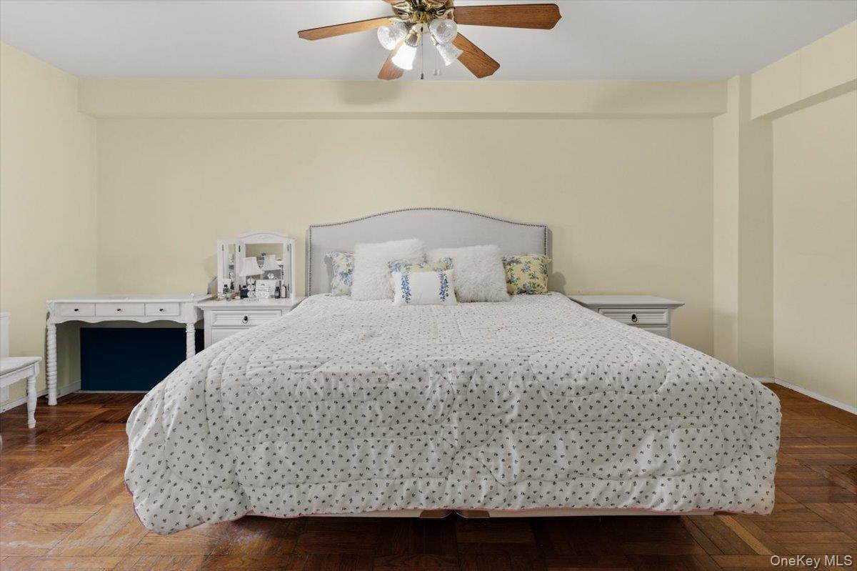 #4 photo, 1503 Metropolitan Avenue, Бронкс ‖ Bronx , NY 10462