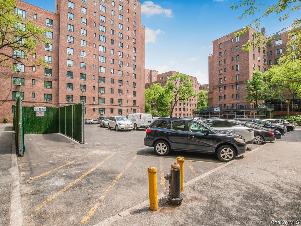 #9 photo, 1503 Metropolitan Avenue, Бронкс ‖ Bronx , NY 10462