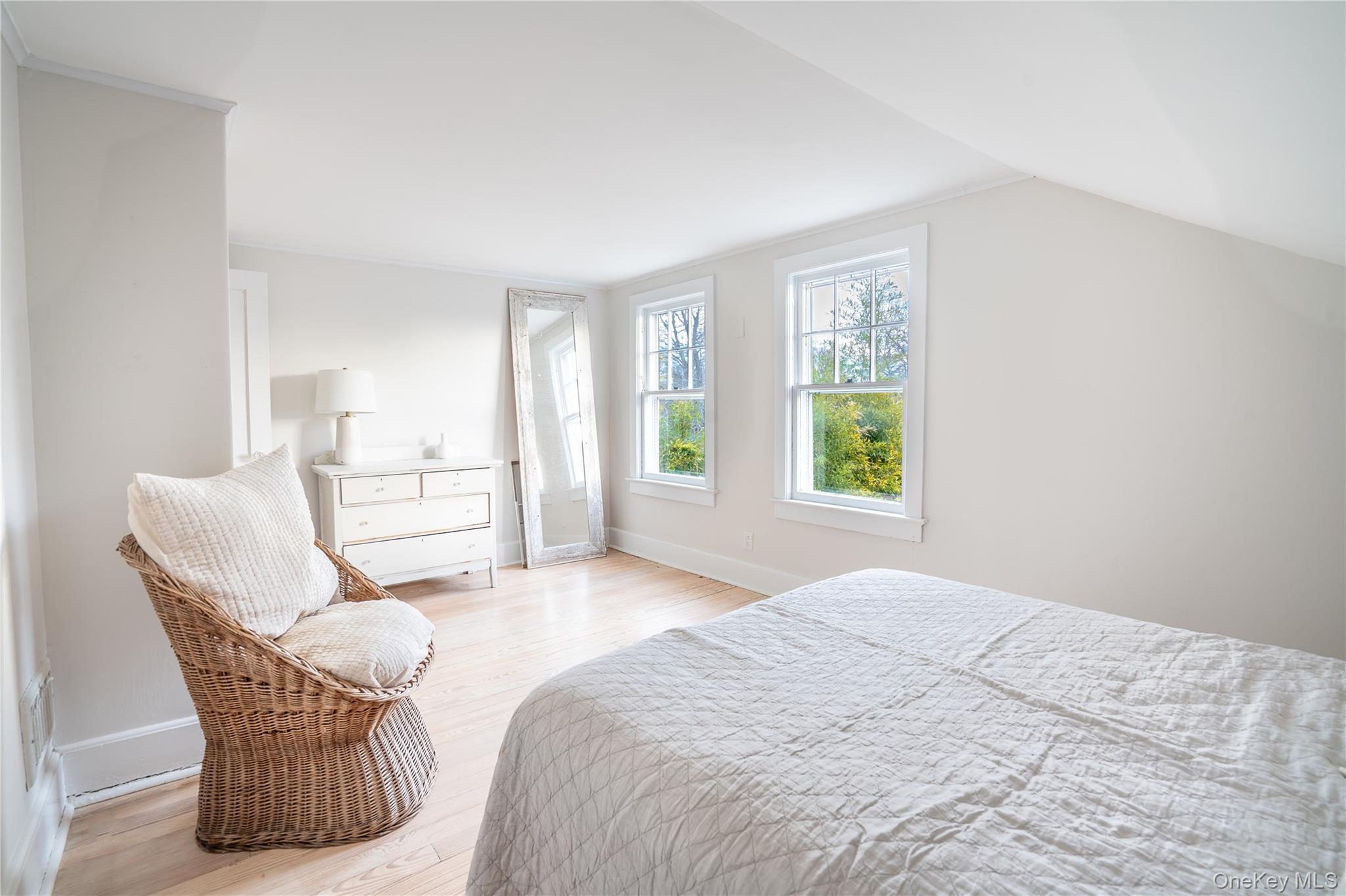 #14 photo, 210 5th Street, Саффолк ‖ Greenport , NY 11944