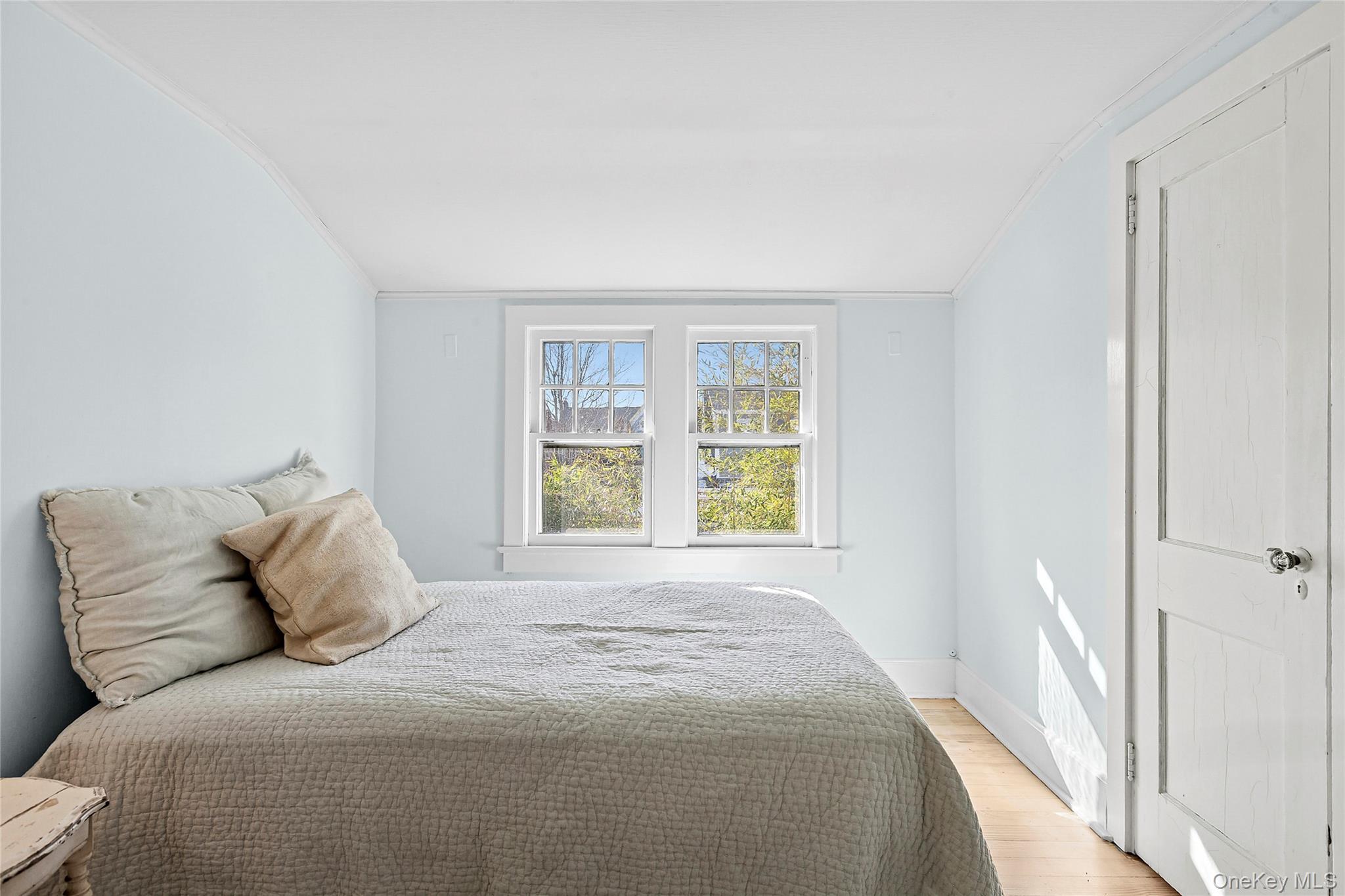 #19 photo, 210 5th Street, Саффолк ‖ Greenport , NY 11944