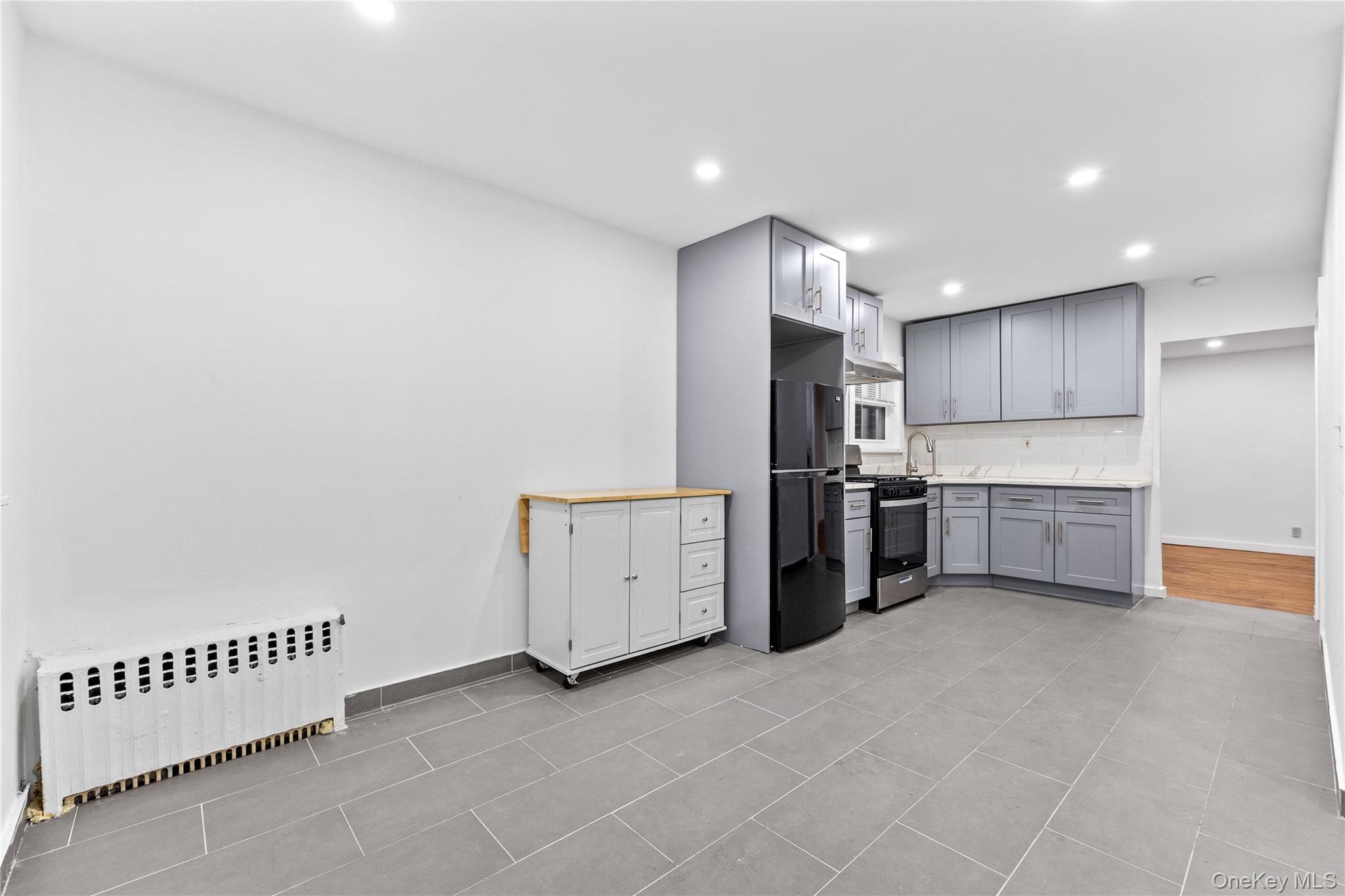 #10 photo, 28-44 47th Street, Astoria , NY 11103