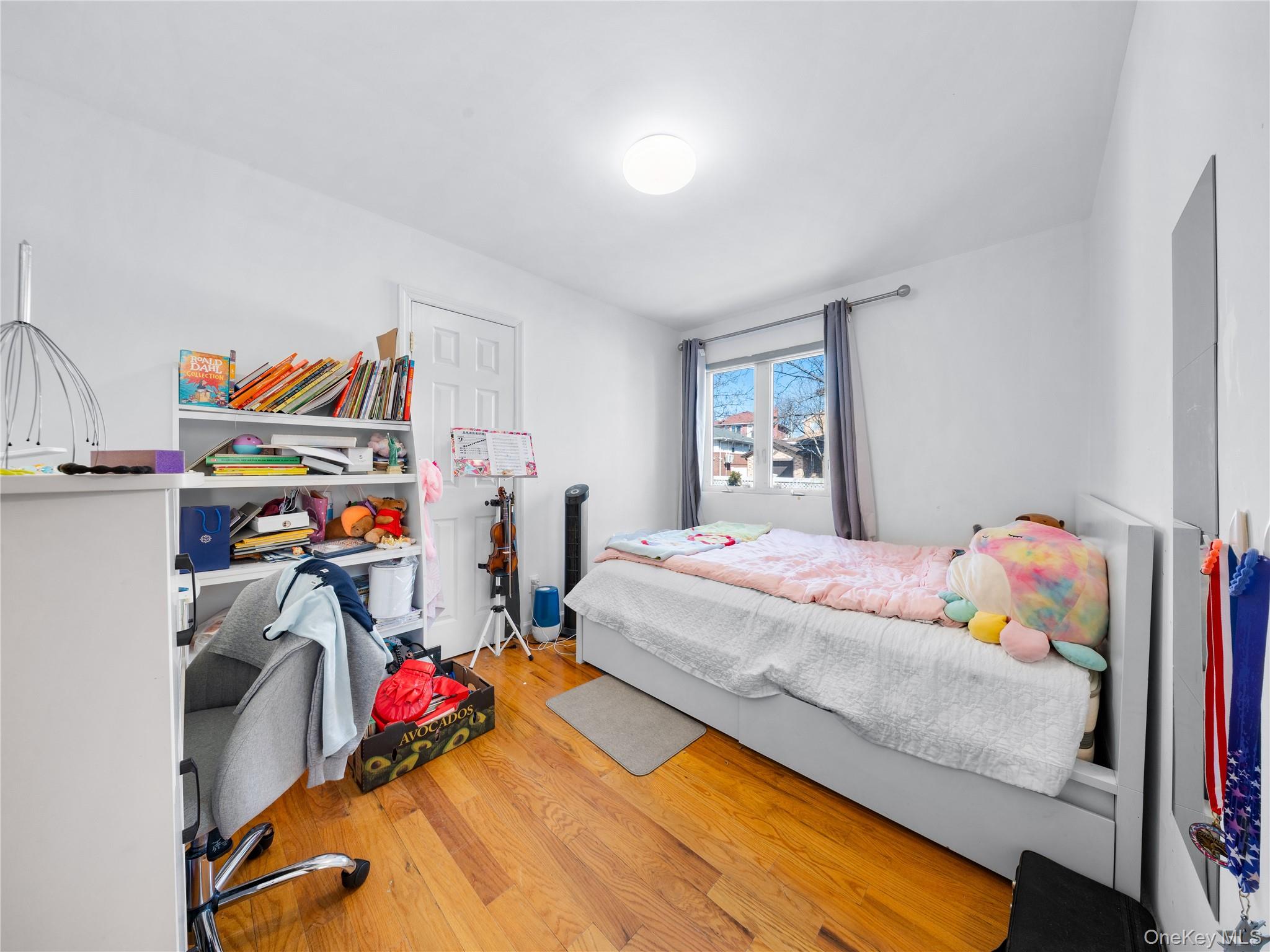 #18 photo, 24571 61st Avenue, Little Neck , NY 11362