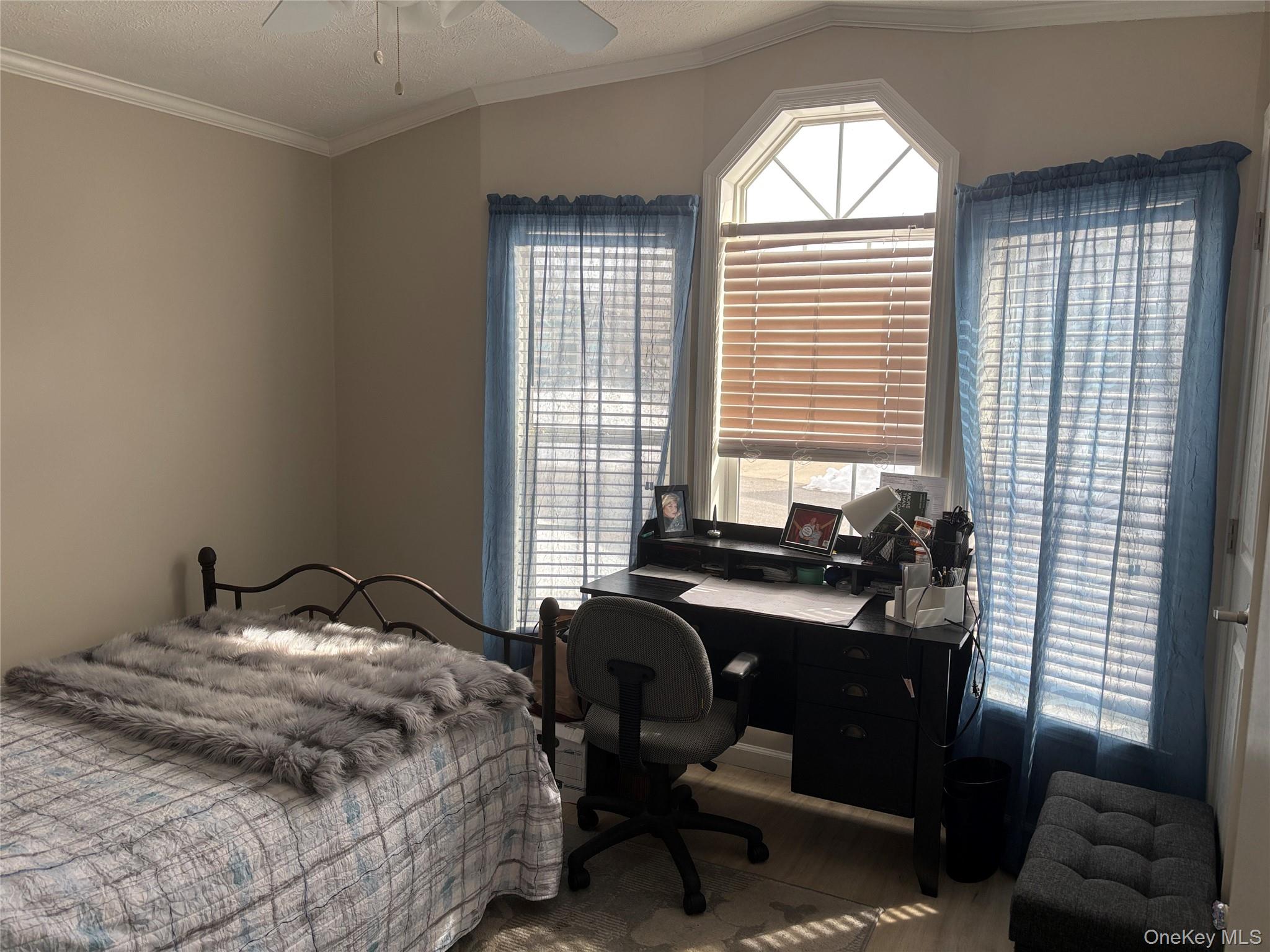 #11 photo, 1661 Old Country Road, Riverhead , NY 11901