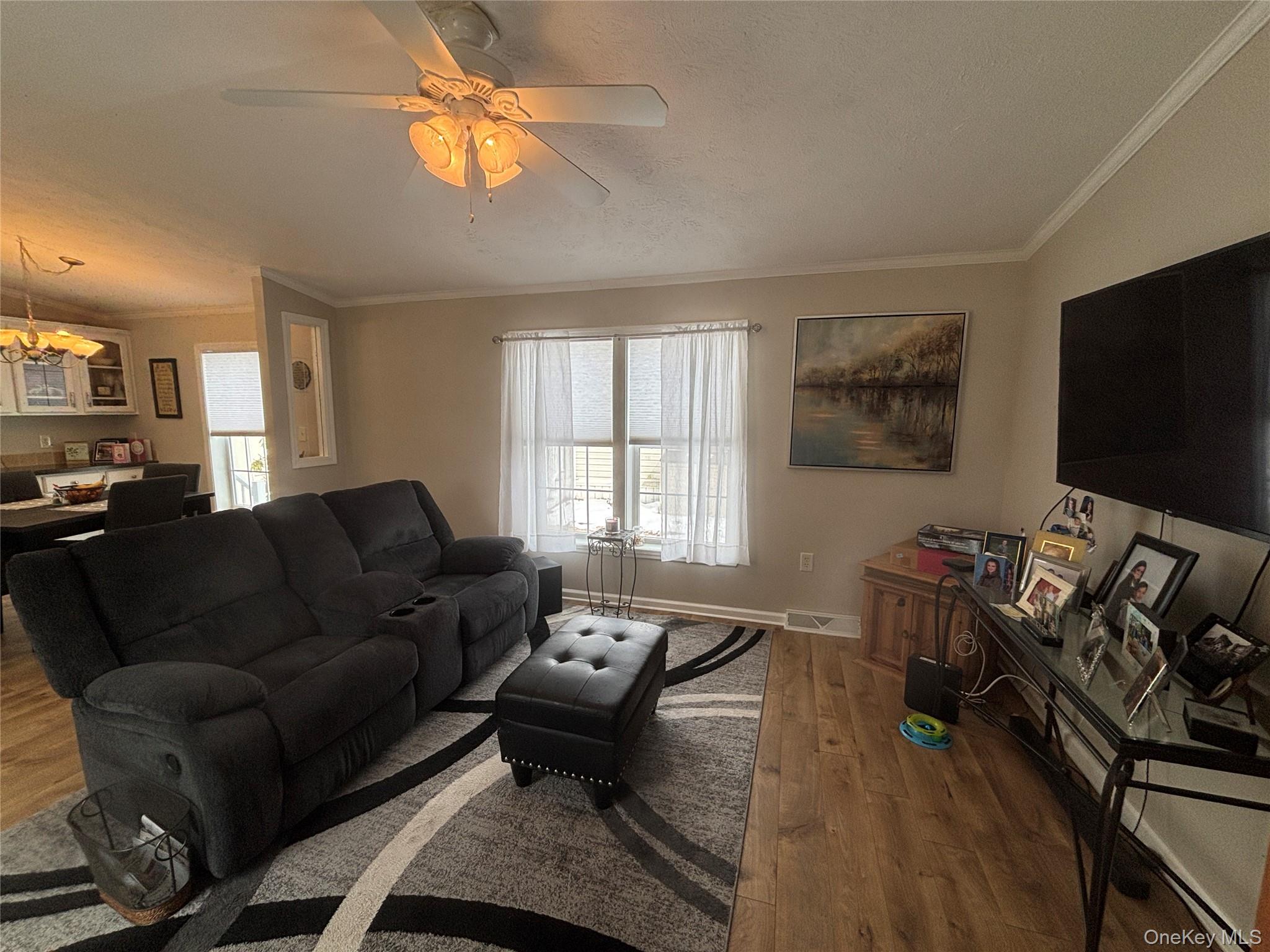 #15 photo, 1661 Old Country Road, Riverhead , NY 11901