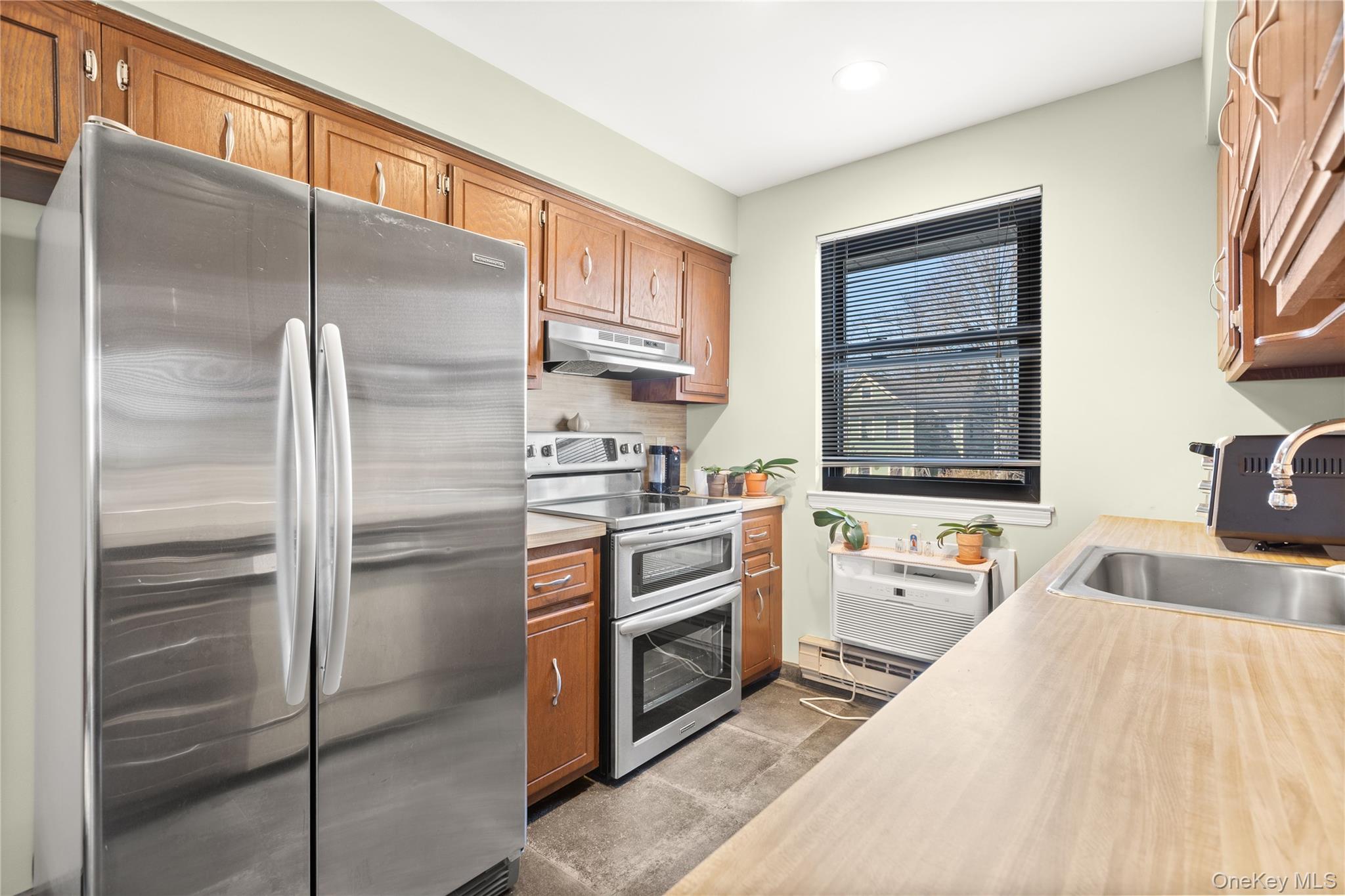 #7 photo, 534 Bedford Avenue, 롱 아일랜드 Bellmore , NY 11710