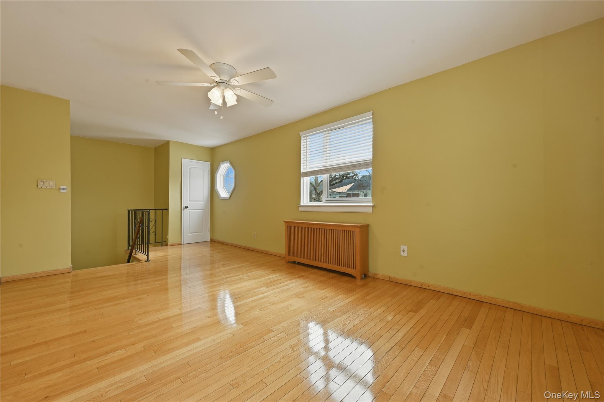 #9 photo, 263-33 73rd Avenue, קווינס Glen Oaks , NY 11004