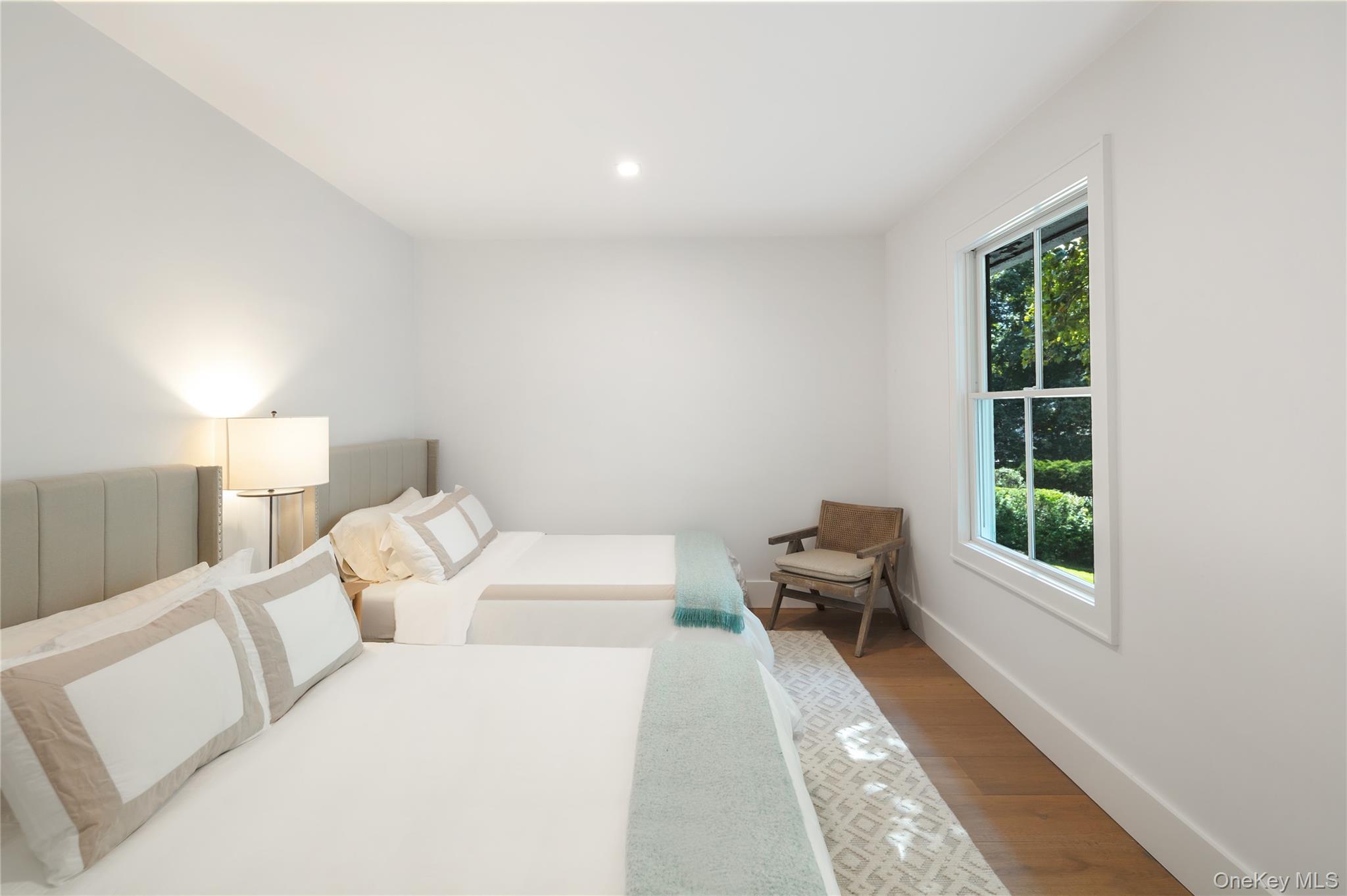 #20 photo, 11 Bay Road, Quogue , NY 11959