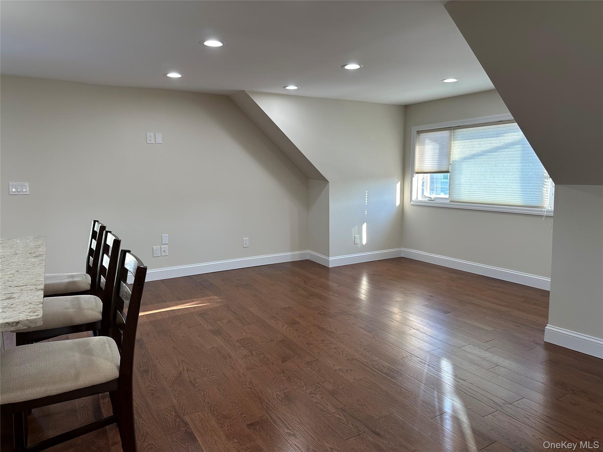 #3 photo, 59 New Hampshire Avenue, ناسو Massapequa , NY 11758