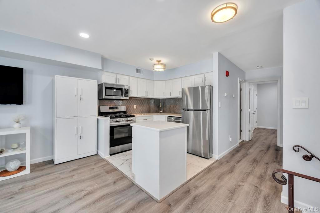 #14 photo, 348 Artist Lake Drive, Middle Island , NY 11953