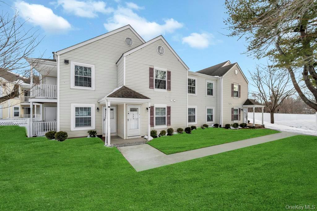 #3 photo, 348 Artist Lake Drive, Middle Island , NY 11953