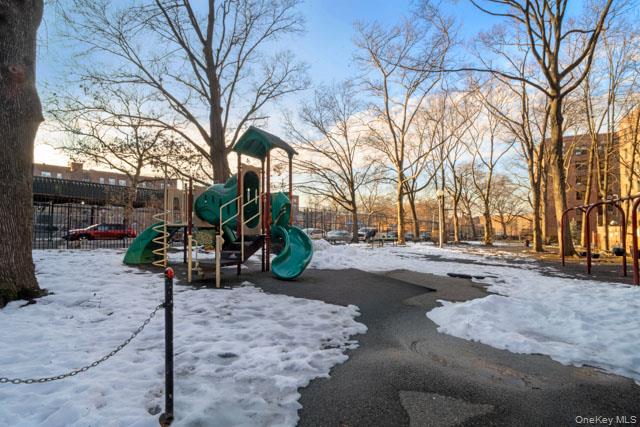 #19 photo, 33-44 Junction Blvd, Jackson Heights , NY 11372