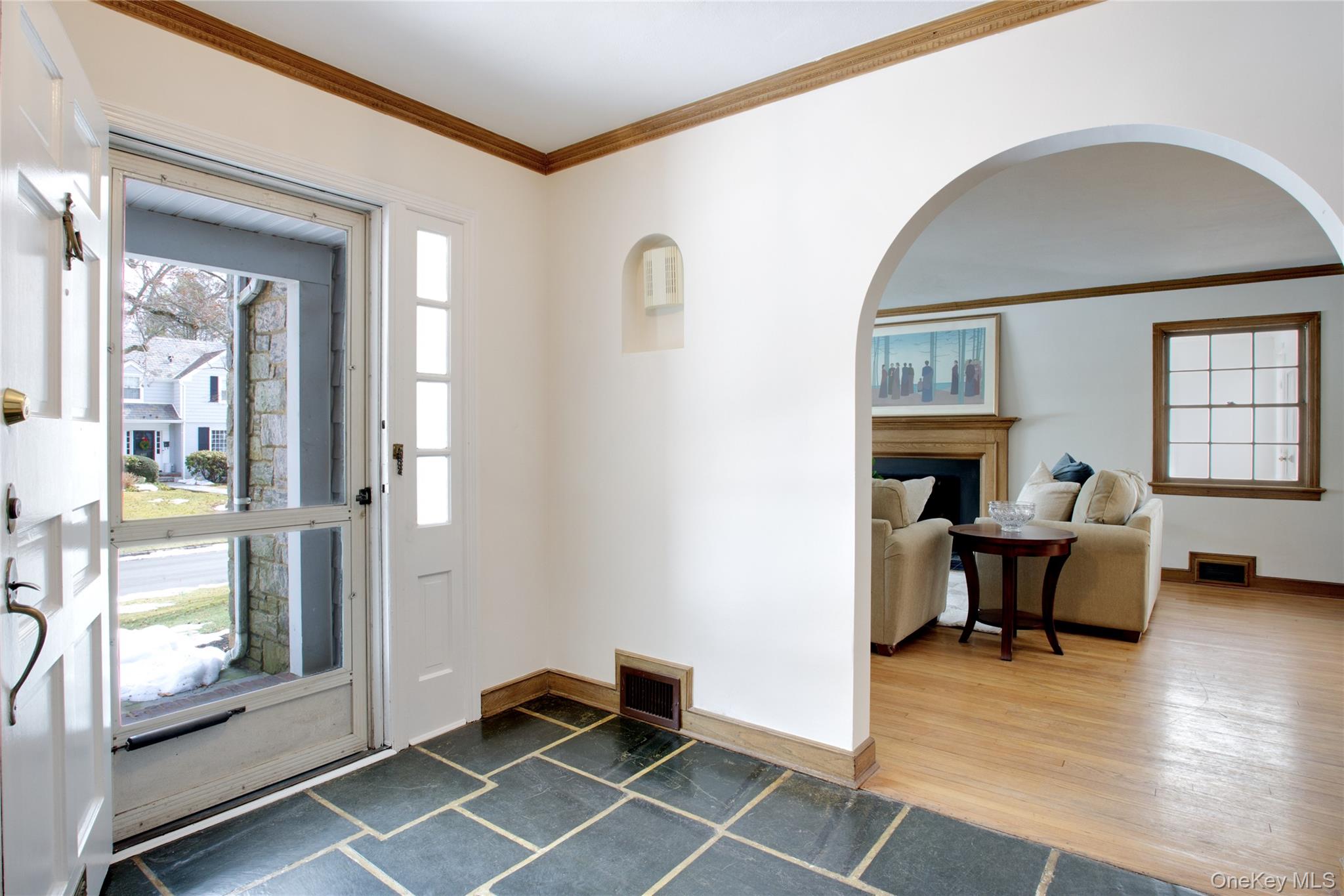 #2 photo, 448 Abbey Road, Manhasset , NY 11030