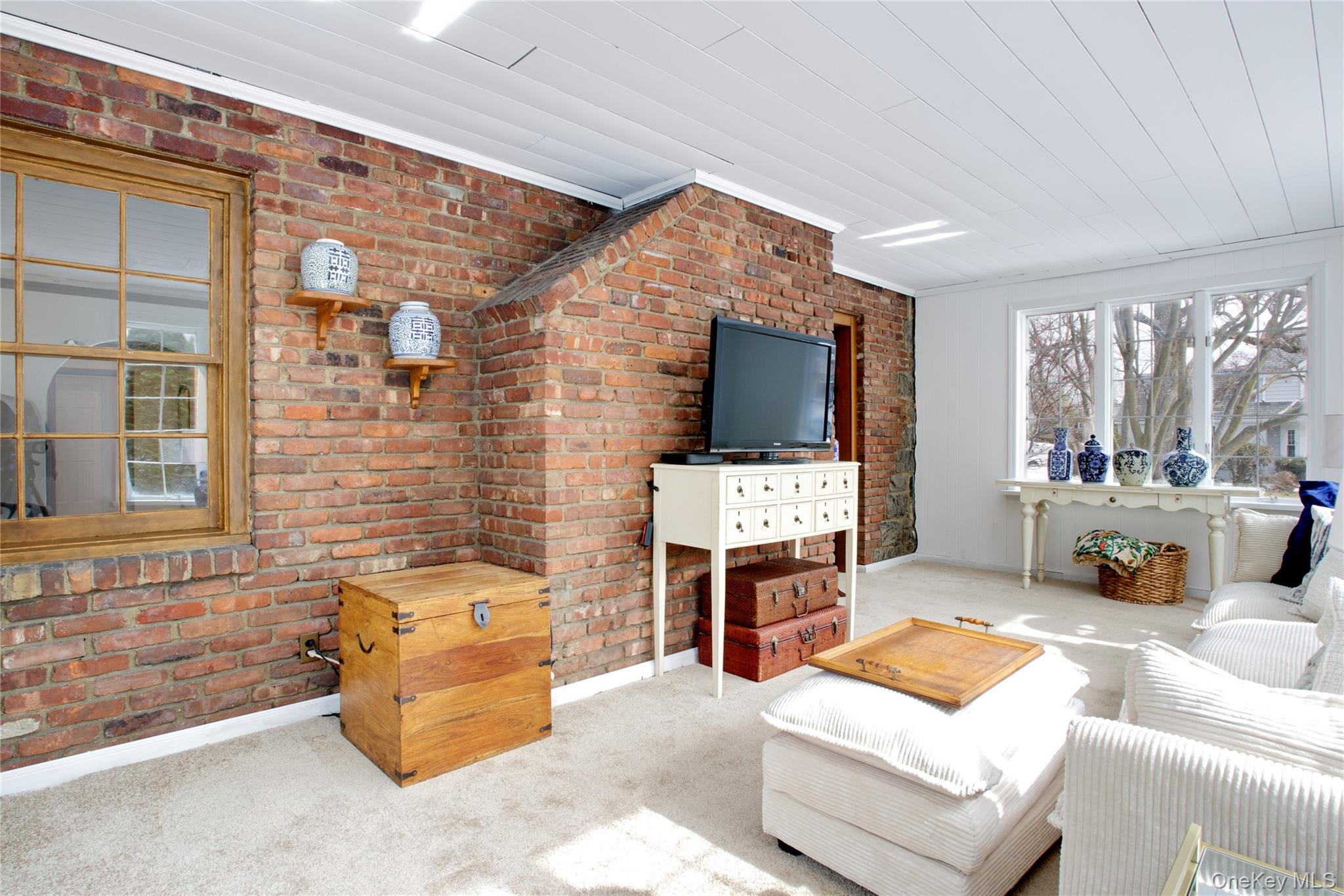 #6 photo, 448 Abbey Road, Manhasset , NY 11030