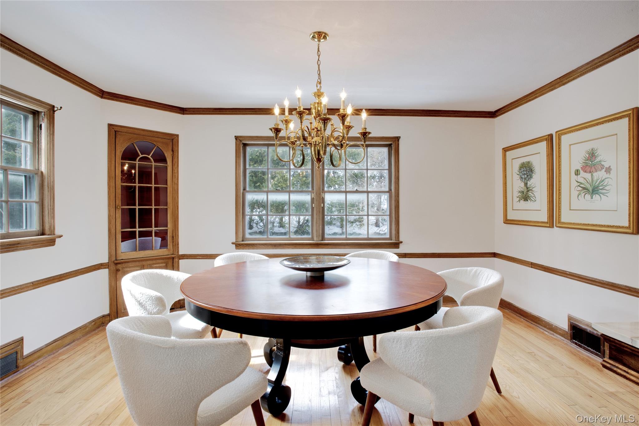 #8 photo, 448 Abbey Road, Manhasset , NY 11030