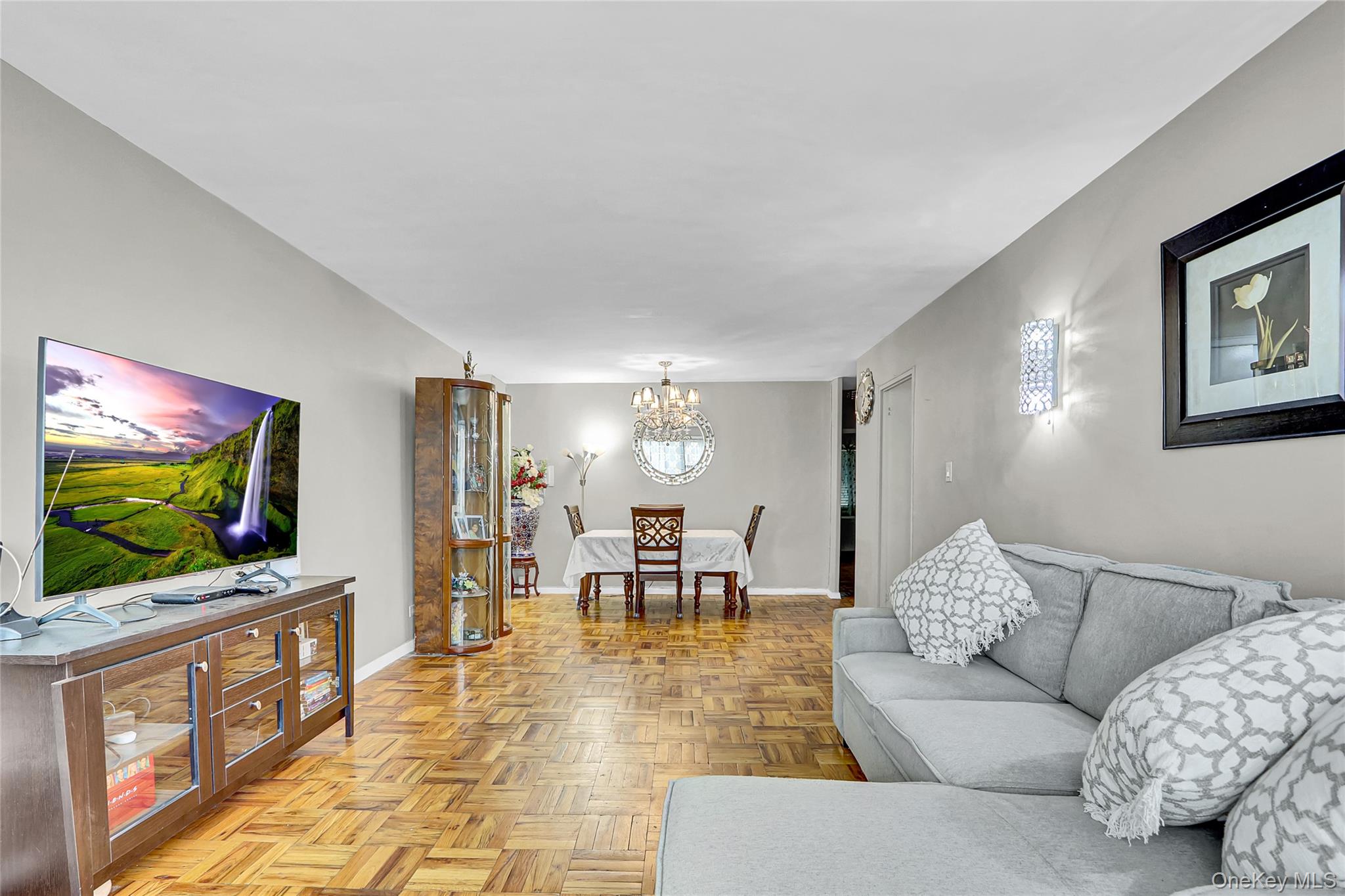 #5 photo, 123-40 83rd Avenue, Kew Gardens , NY 11415