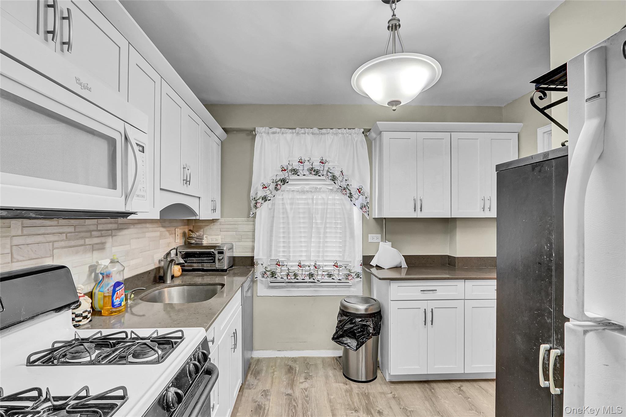 #7 photo, 123-40 83rd Avenue, Kew Gardens , NY 11415