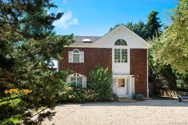 #2 photo, 42 Towd Point Road, מחוז סאפוק Southampton , NY 11968