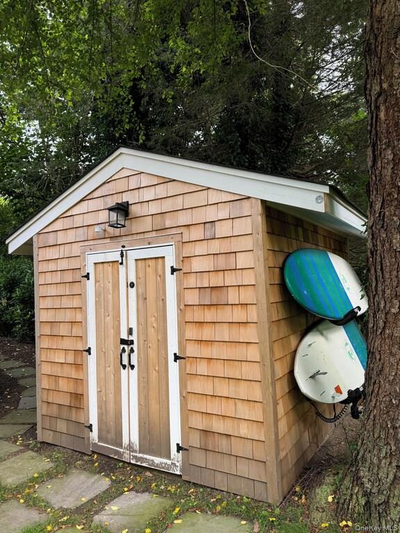 #20 photo, 42 Towd Point Road, מחוז סאפוק Southampton , NY 11968