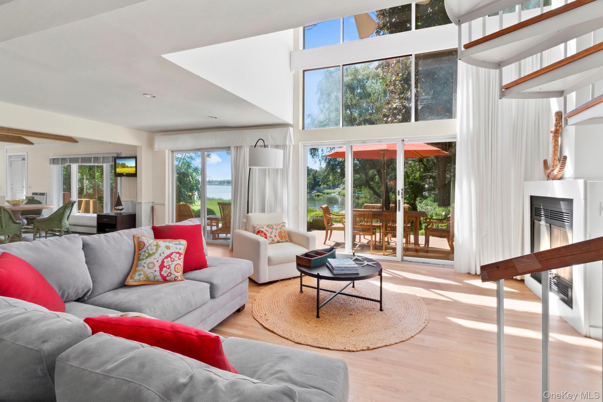 #6 photo, 42 Towd Point Road, מחוז סאפוק Southampton , NY 11968