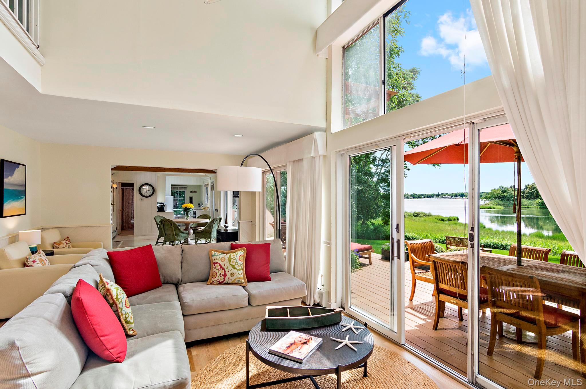 #7 photo, 42 Towd Point Road, מחוז סאפוק Southampton , NY 11968