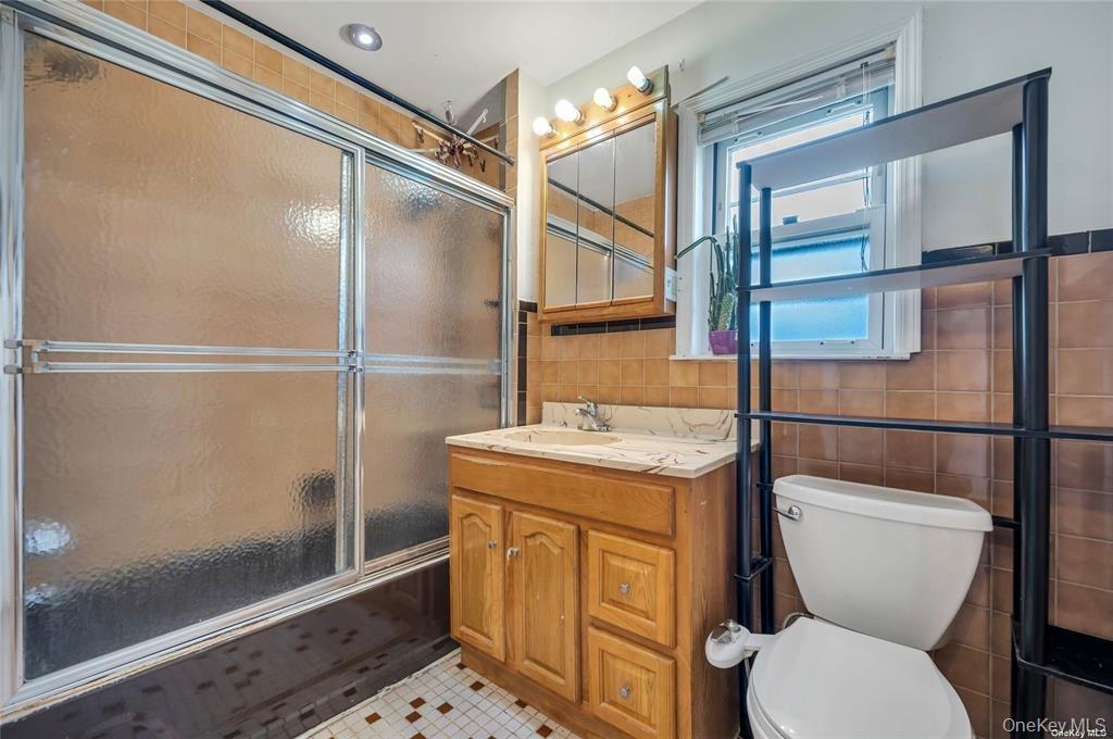 #20 photo, 10921 215th Street, Queens Village , NY 11429