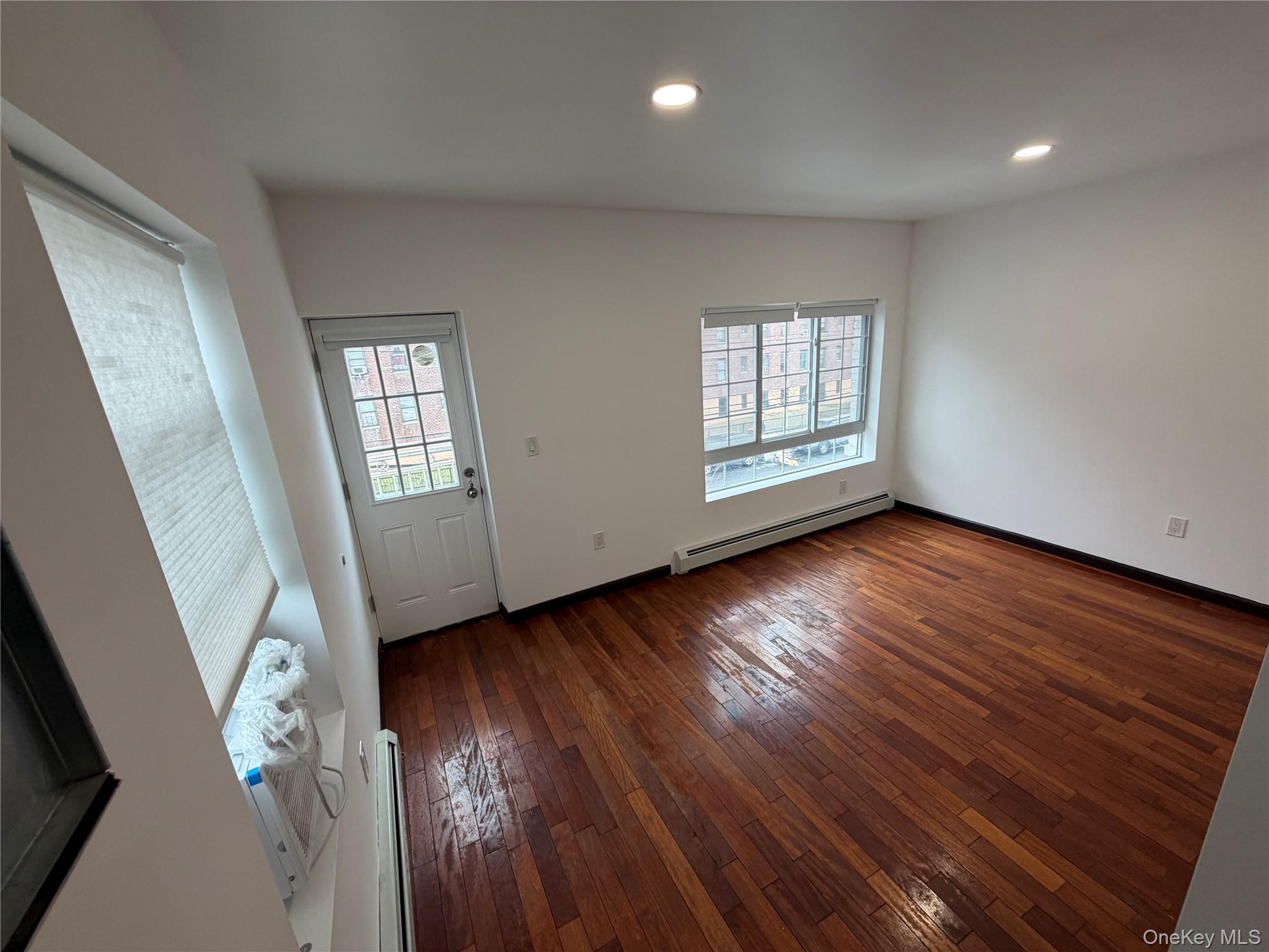 #15 photo, 19018 Woodhull Avenue, Hollis , NY 11423