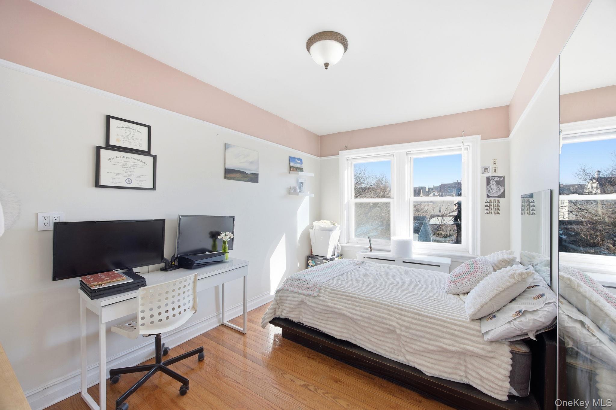 #13 photo, 14740 33rd Avenue, Flushing , NY 11354