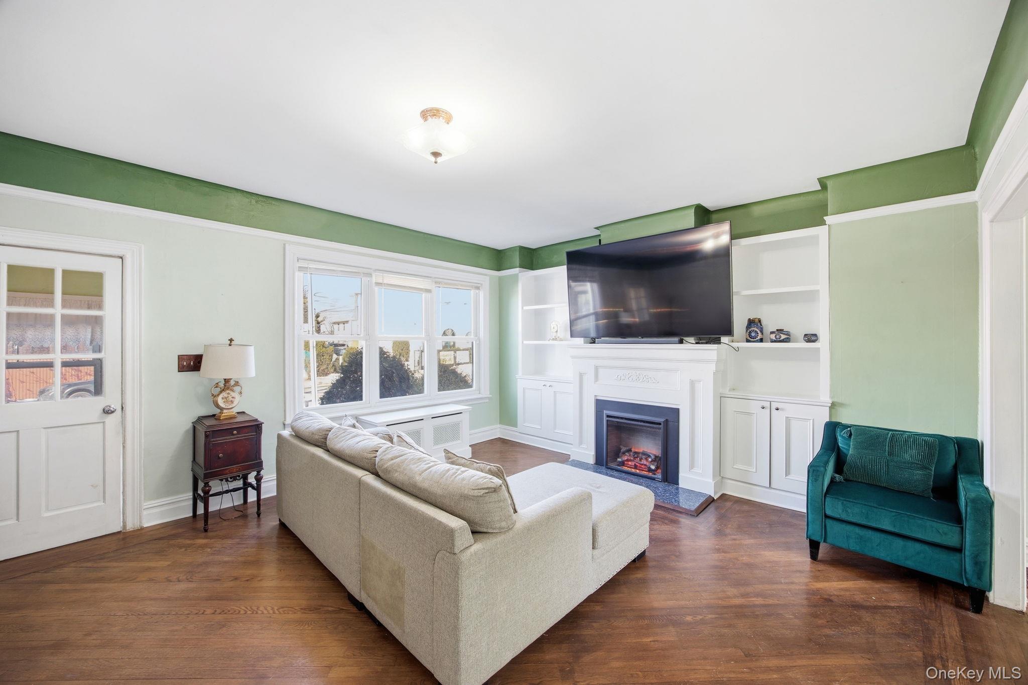 #3 photo, 14740 33rd Avenue, Flushing , NY 11354