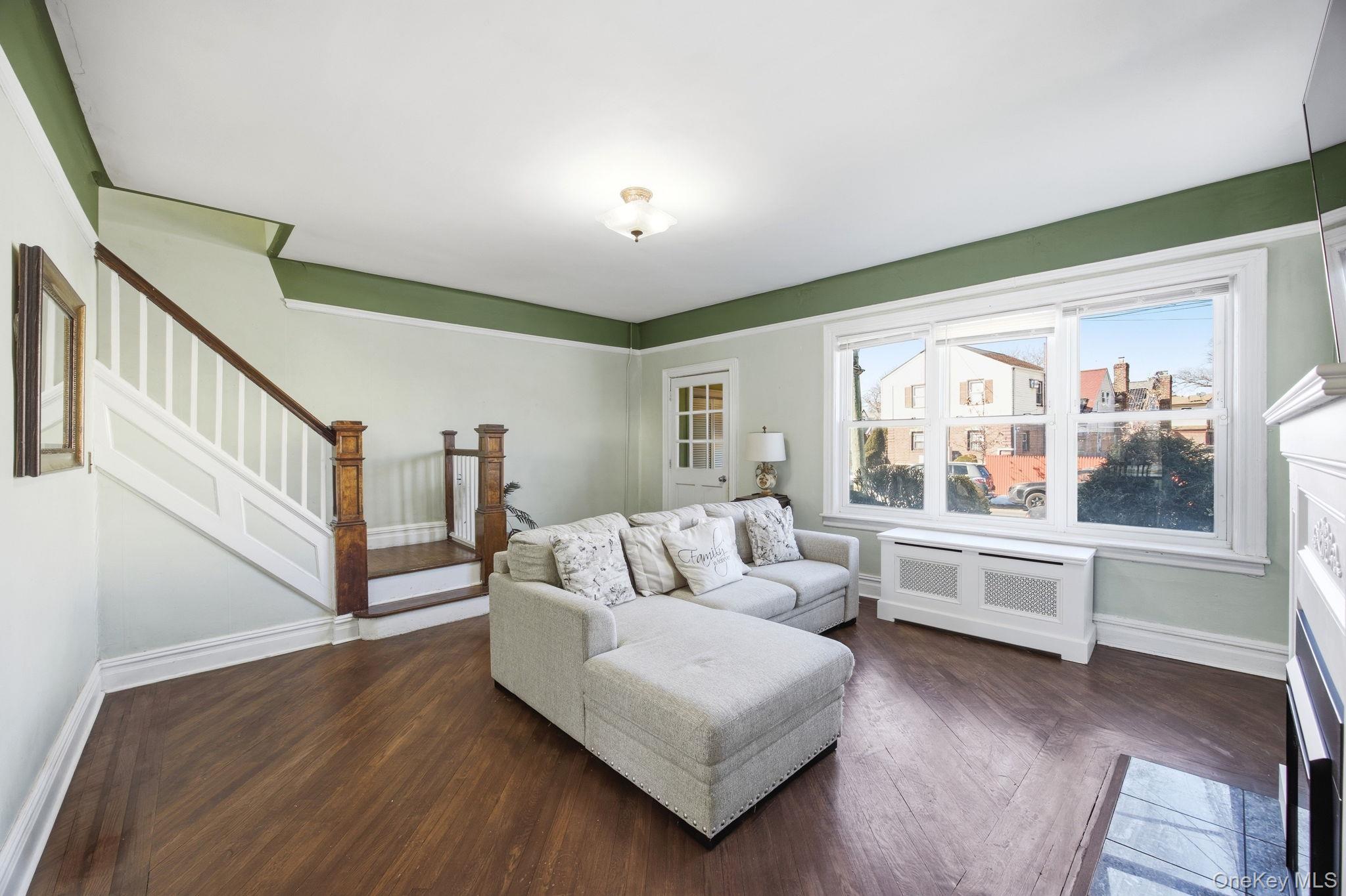 #4 photo, 14740 33rd Avenue, Flushing , NY 11354