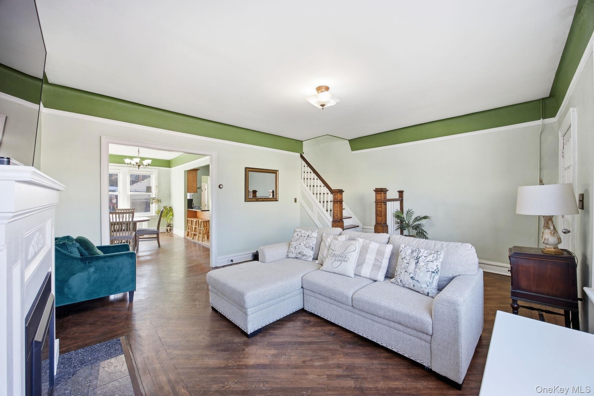 #5 photo, 14740 33rd Avenue, Flushing , NY 11354