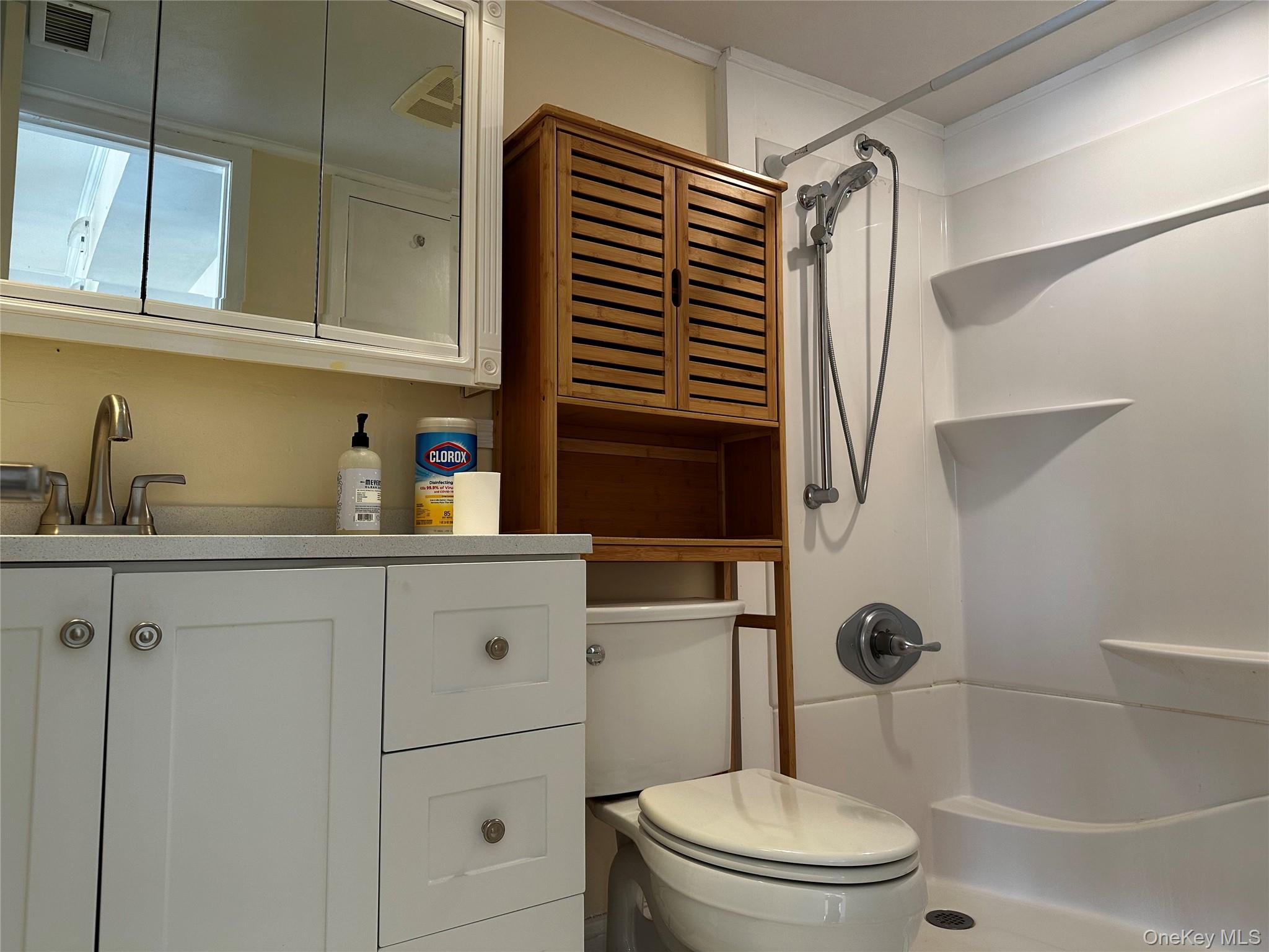 #15 photo, 9 Bailey Court, Middle Island , NY 11953