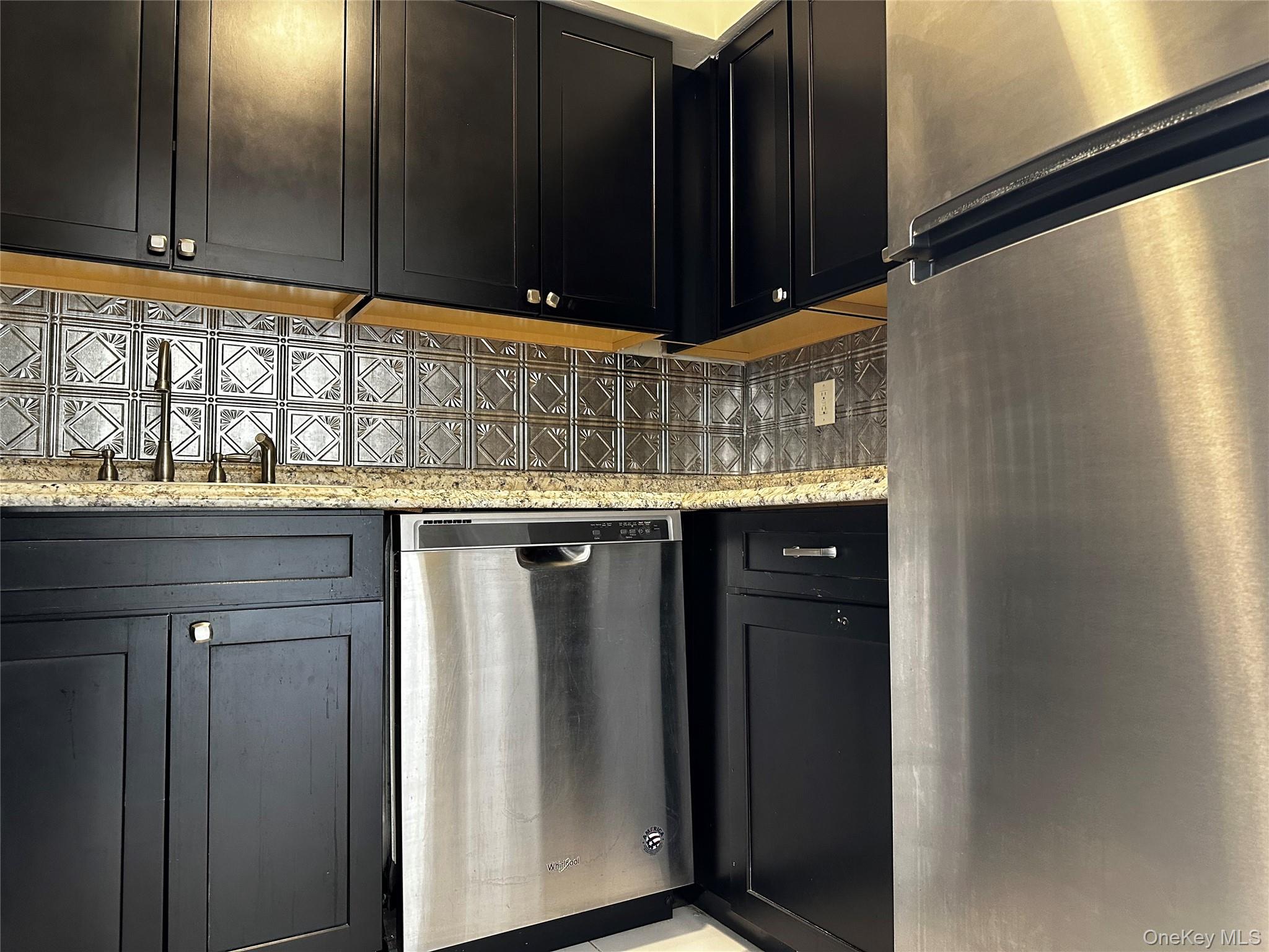 #3 photo, 9 Bailey Court, Middle Island , NY 11953