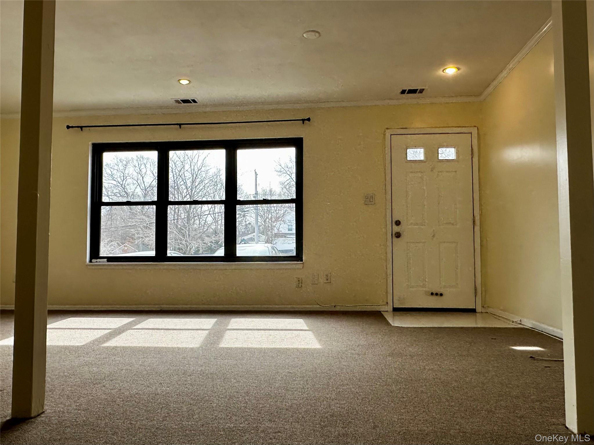 #7 photo, 9 Bailey Court, Middle Island , NY 11953