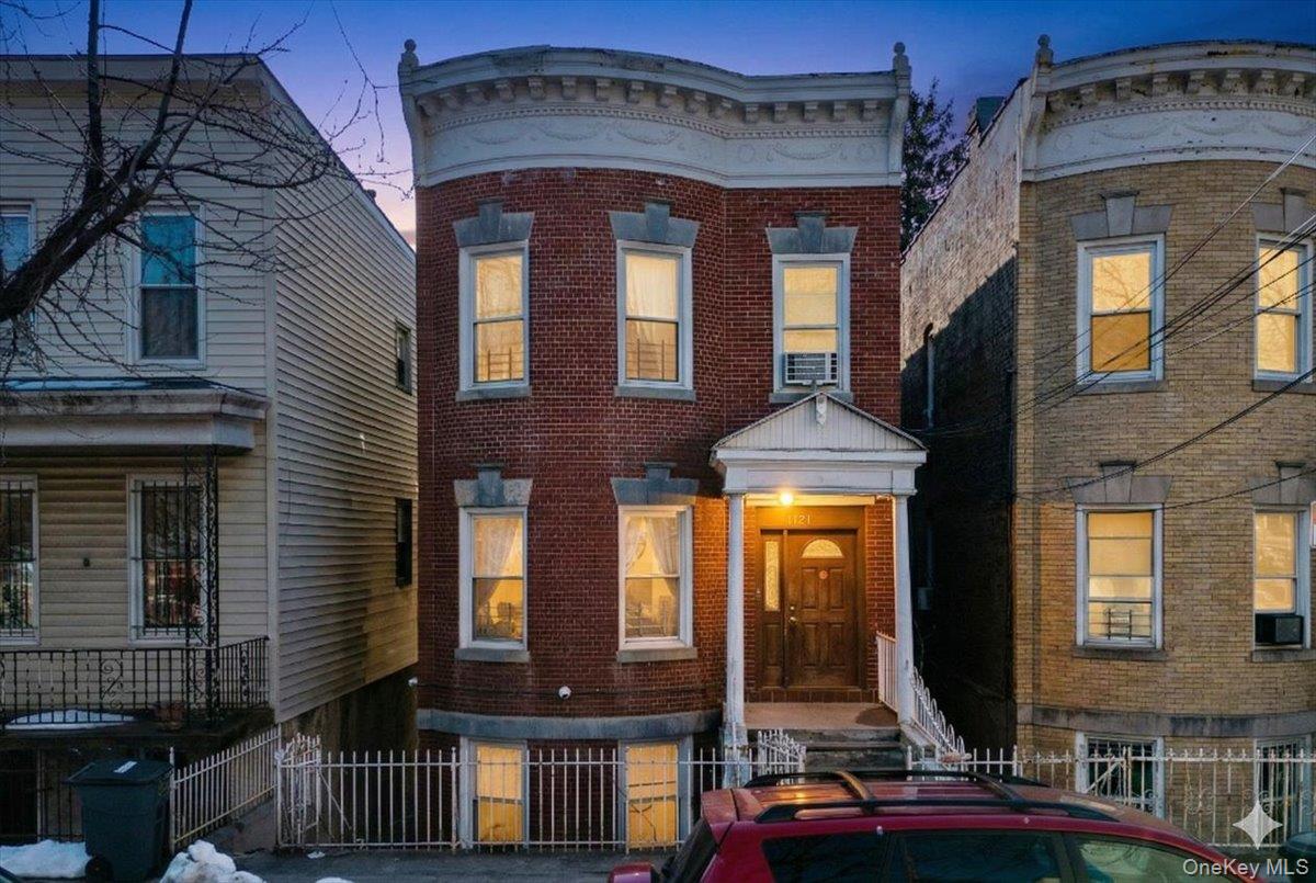 #1 photo, 1727 Victor Street, Bronx , NY 10462