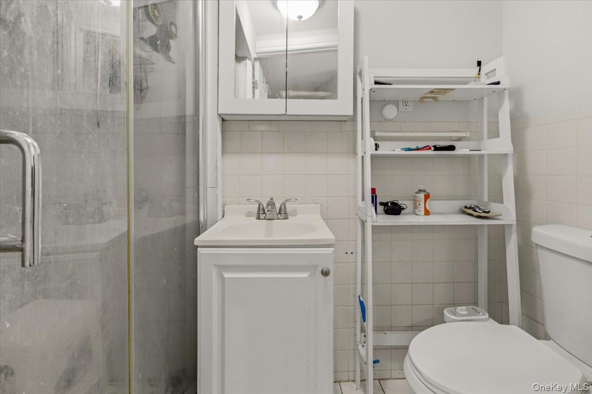 #10 photo, 1727 Victor Street, Bronx , NY 10462