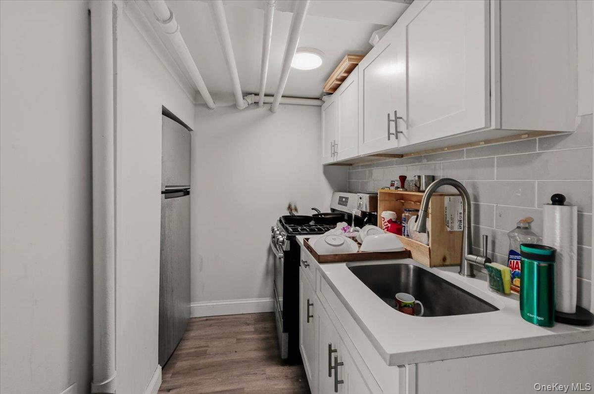 #15 photo, 1727 Victor Street, Bronx , NY 10462