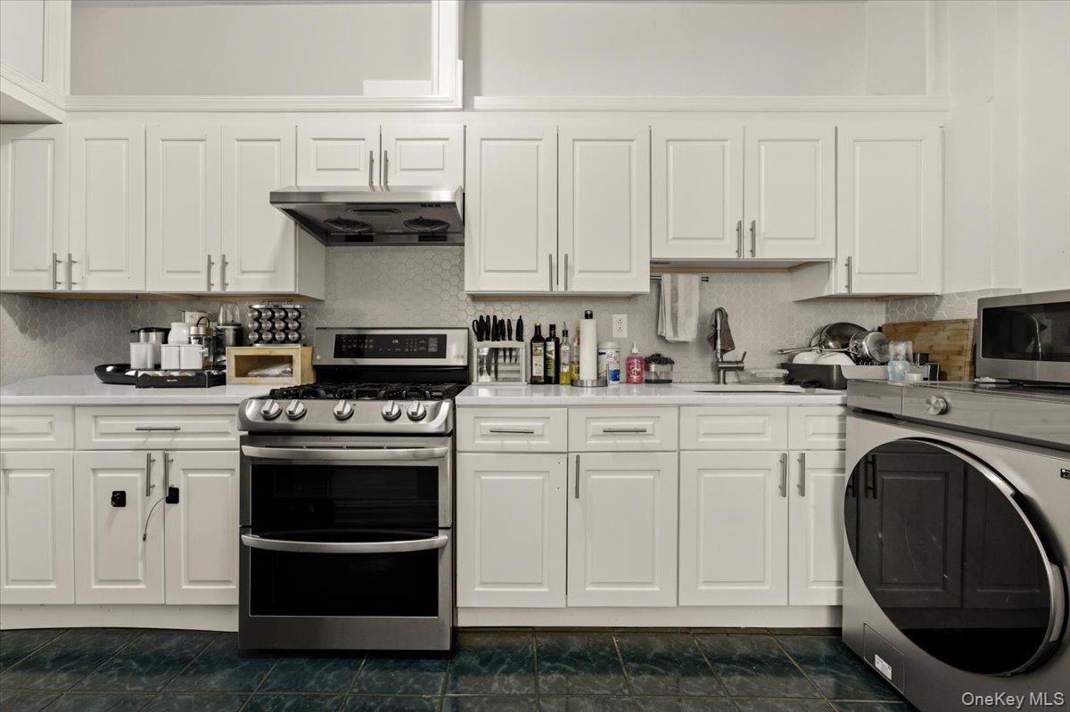 #7 photo, 1727 Victor Street, Bronx , NY 10462