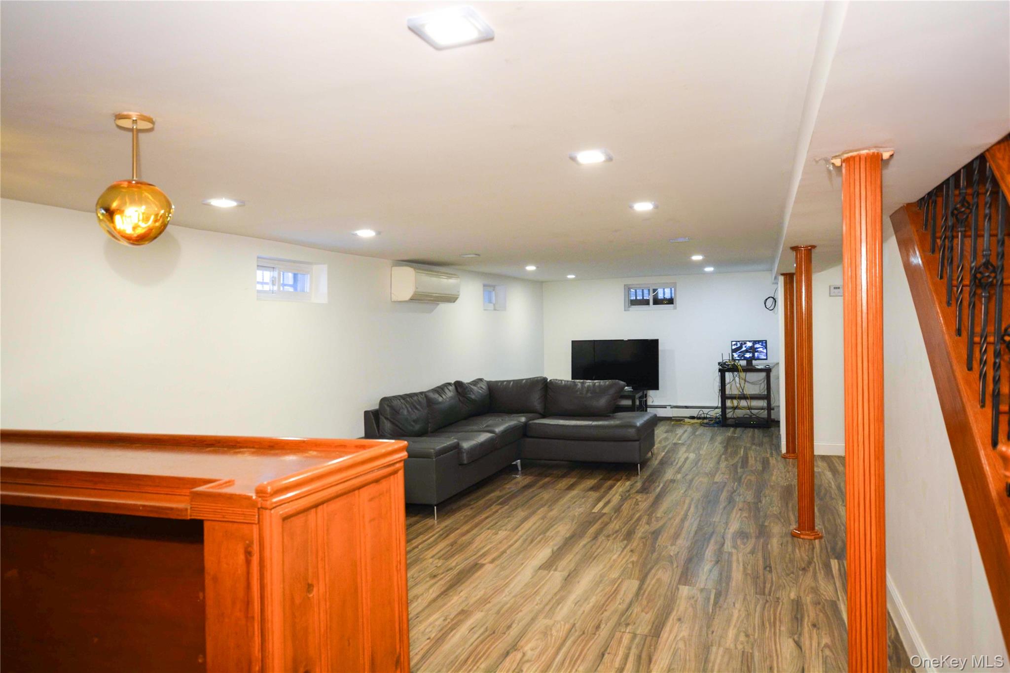 #15 photo, 81-32 252 Street, Куинс ‖ Bellerose , NY 11426