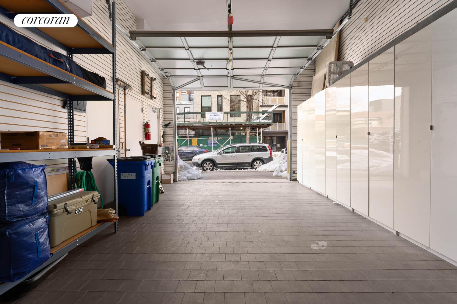 #16 photo, Brooklyn, הברונקס Williamsburg , NY 11211