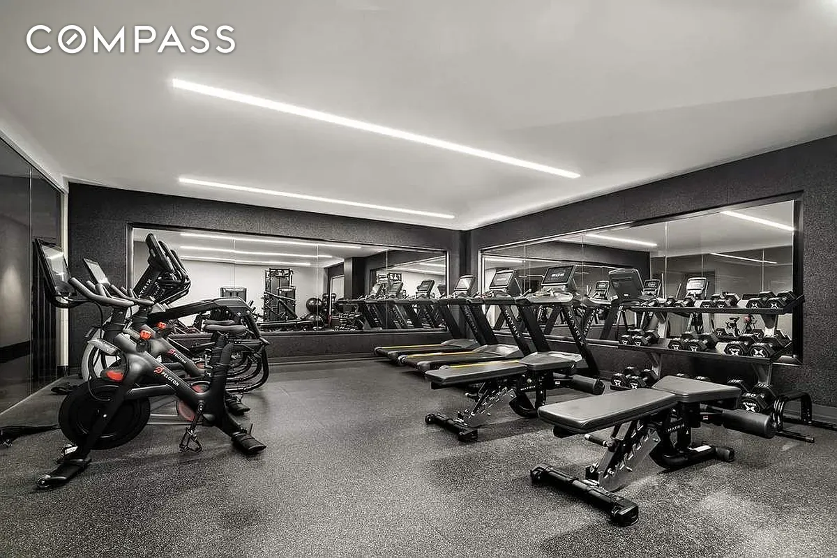 #19 photo, 91 Leonard Street, Tribeca , NY 10013