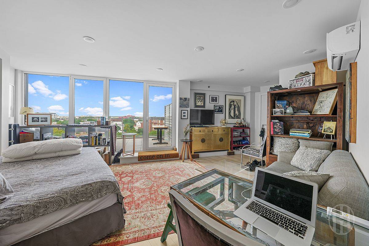 #6 photo, 733 Ocean Parkway, הברונקס Kensington , NY 11230-2389