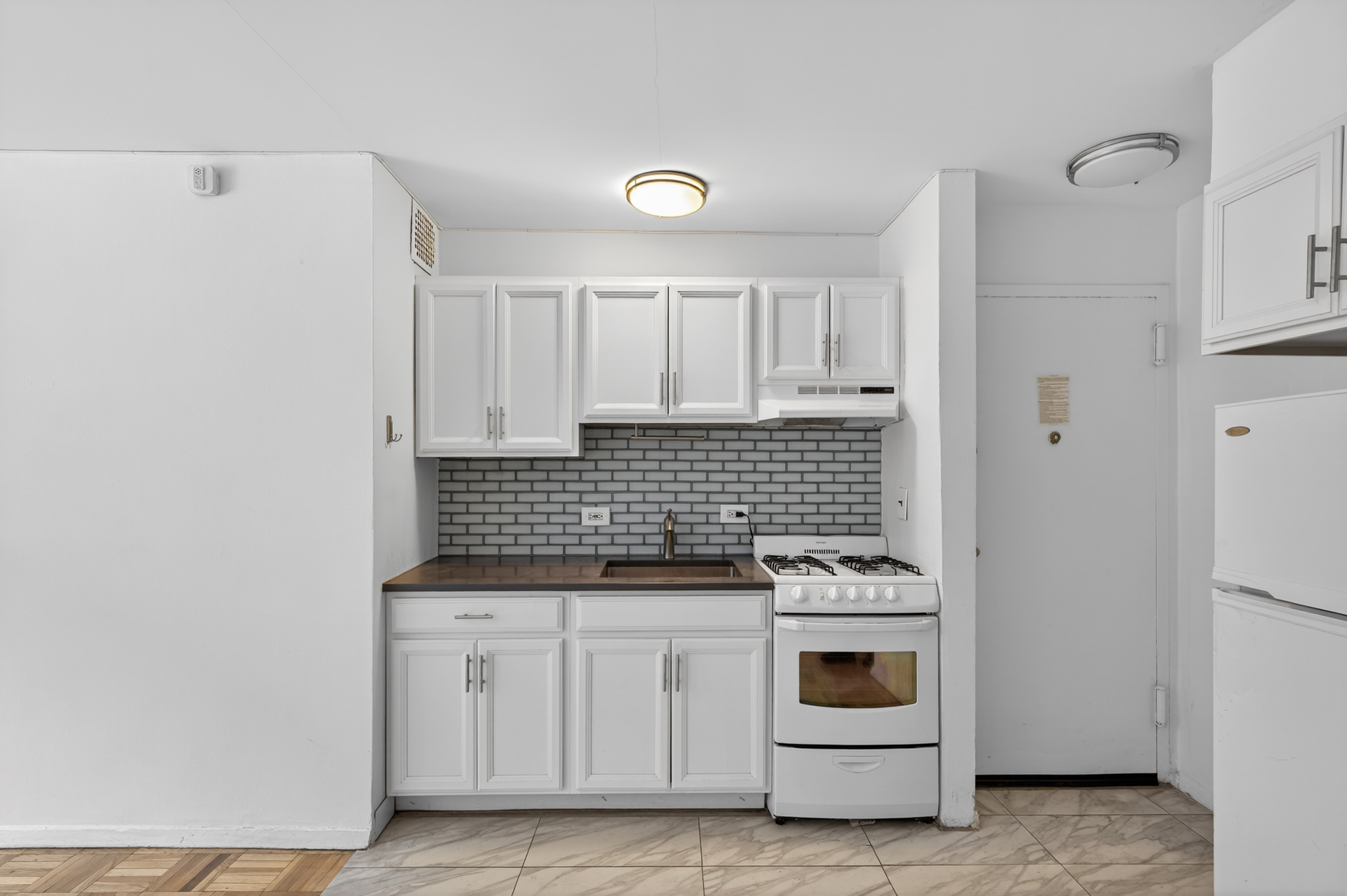 #4 photo, 110 E 36TH Street, Murray Hill , NY 10016