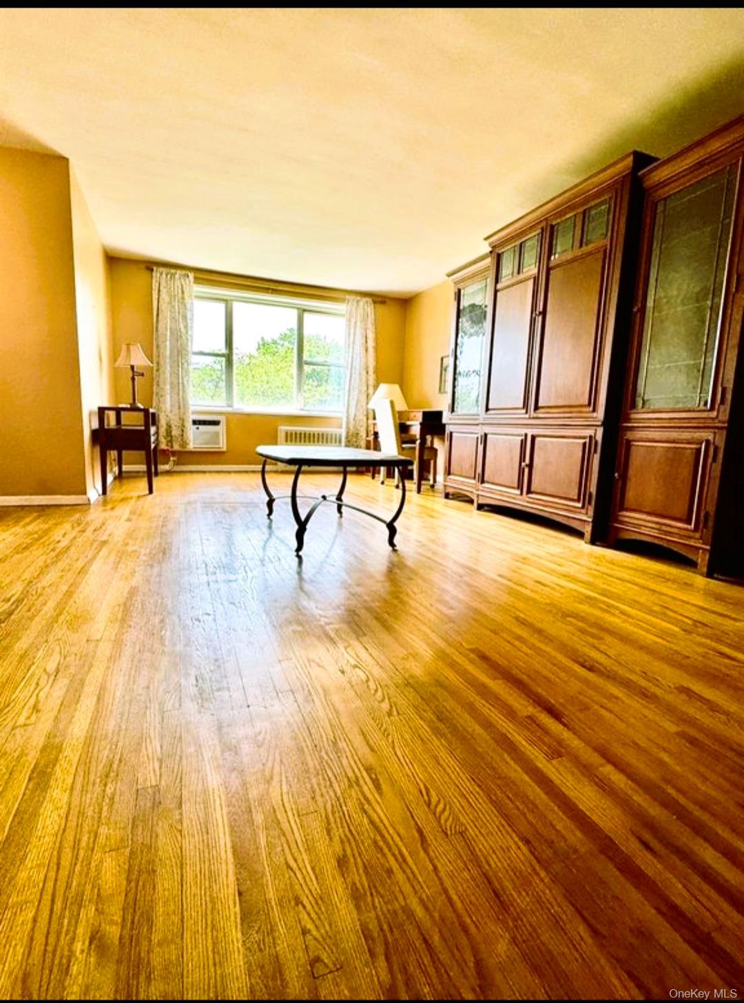 #4 photo, 6300 Riverdale Avenue, Bronx , NY 10471